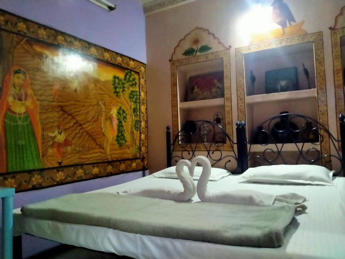 Golden Dreams Guest House Jodhpur  Buitenkant foto