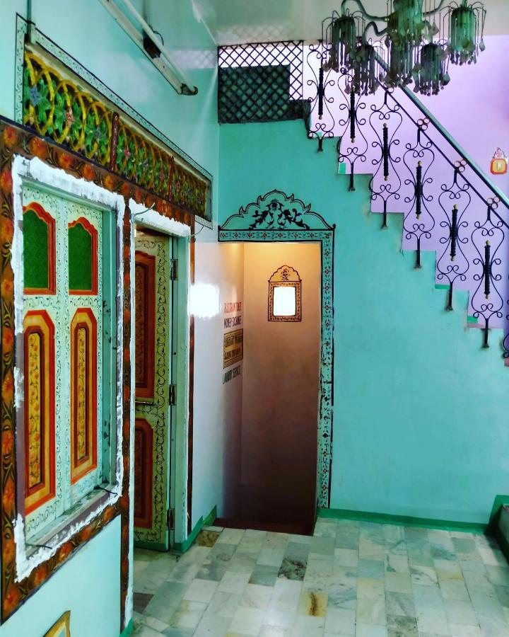 Golden Dreams Guest House Jodhpur  Buitenkant foto