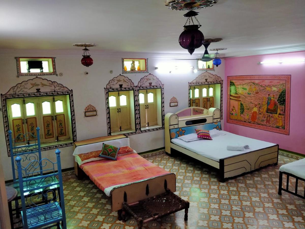 Golden Dreams Guest House Jodhpur  Buitenkant foto